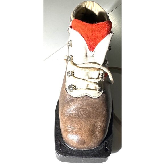 Arvios Vintage Leather Ski Boots Made In Norway With Red & White Accents Size 38